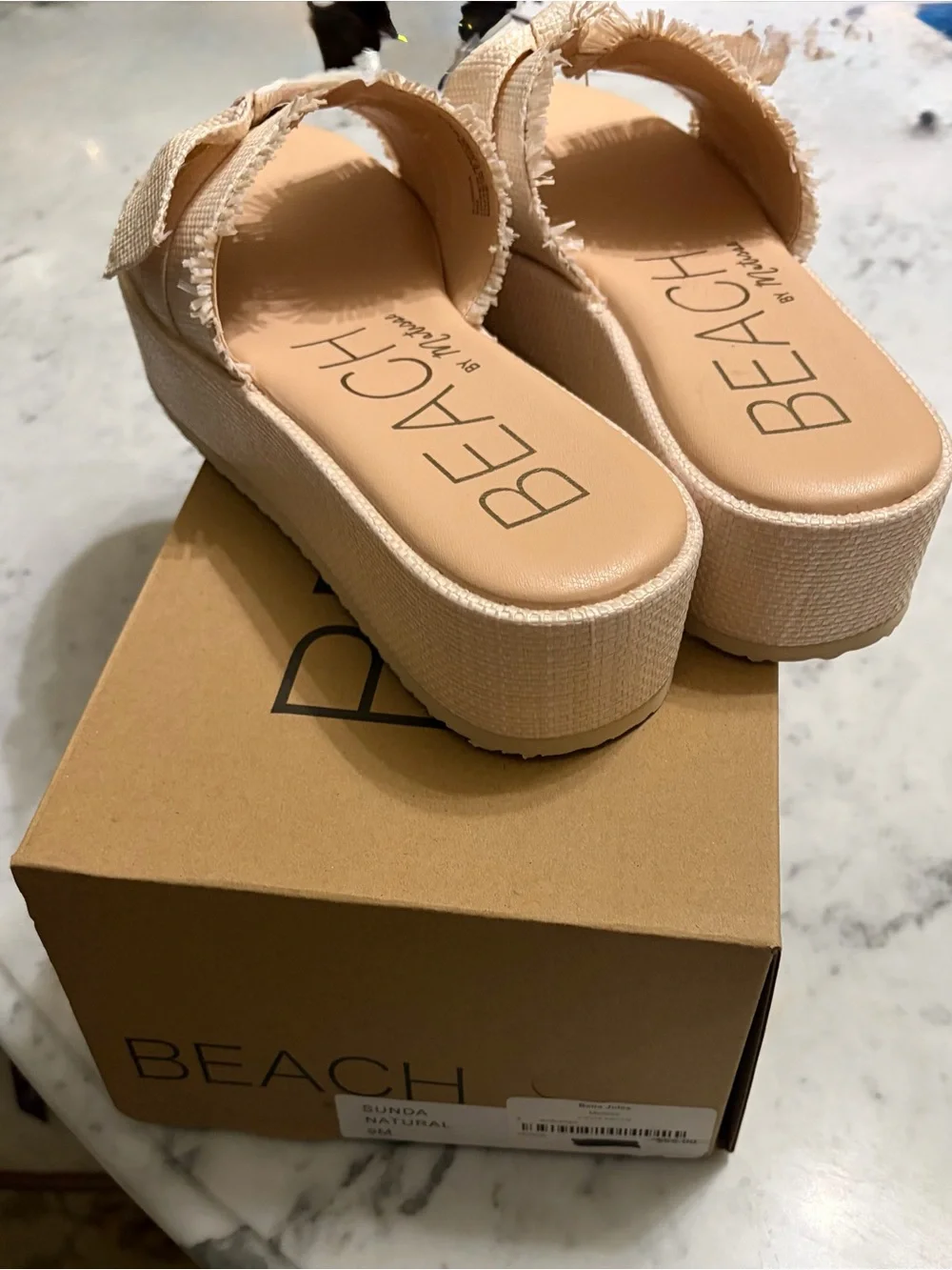 Cream Bow Slide Sandals NWT - Picture 5 of 5